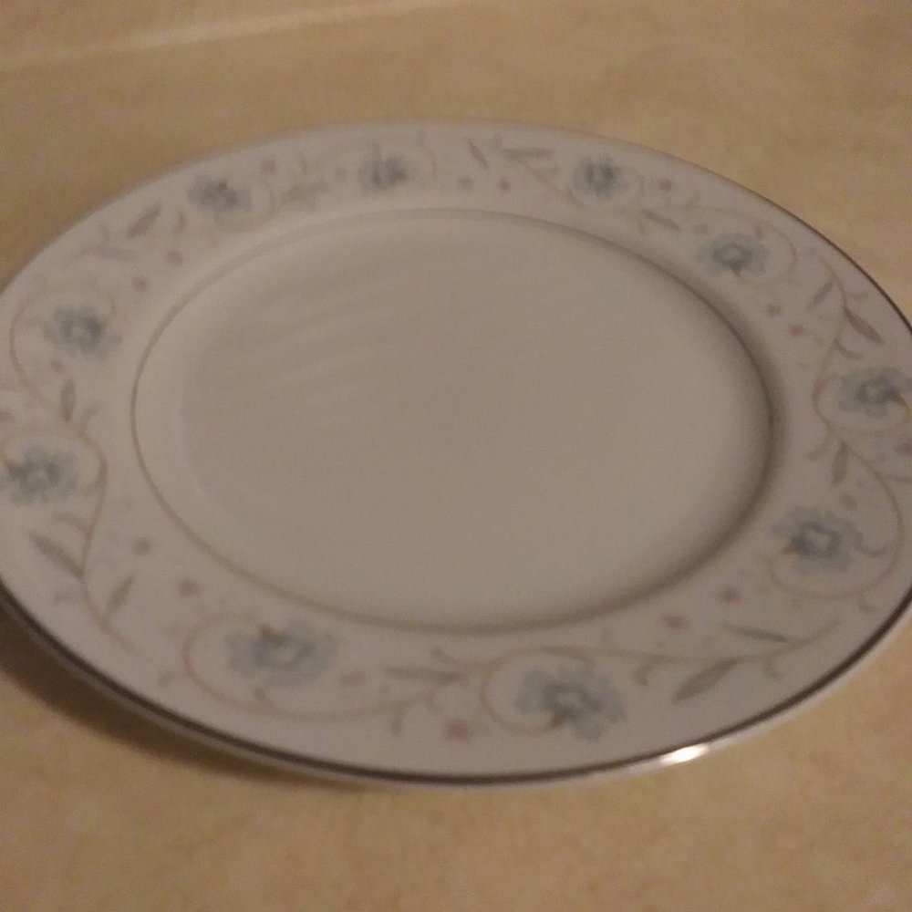 Nikko tableware English Garden dinner plate